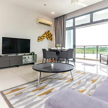 Lux 3Br Suite Puteri Harbour Near Legoland & Hello Kitty Nusajaya  Exterior photo