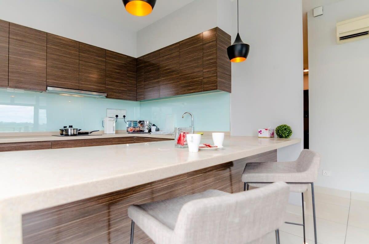 Apartment Lux 3br Puteri Harbour Near Legoland & Hello Kitty Nusajaya (Iskandar Puteri)